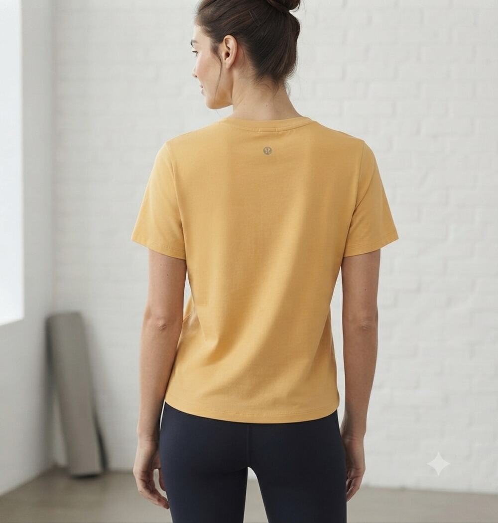 Lululemon Women’s Golden Yellow Crewneck Tee – Relaxed Fit – EUC - Size 12/14